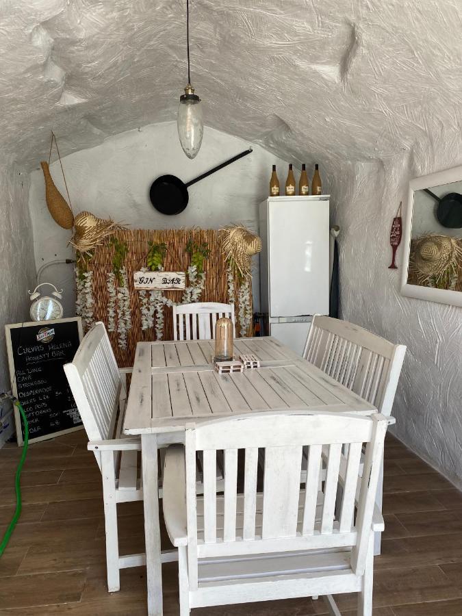Cuevas Helena Villa Benamaurel Buitenkant foto